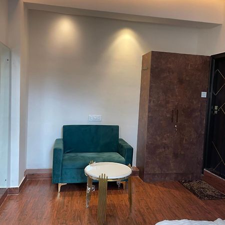 The Taaj Inn บังกาลอร์ ภายนอก รูปภาพ