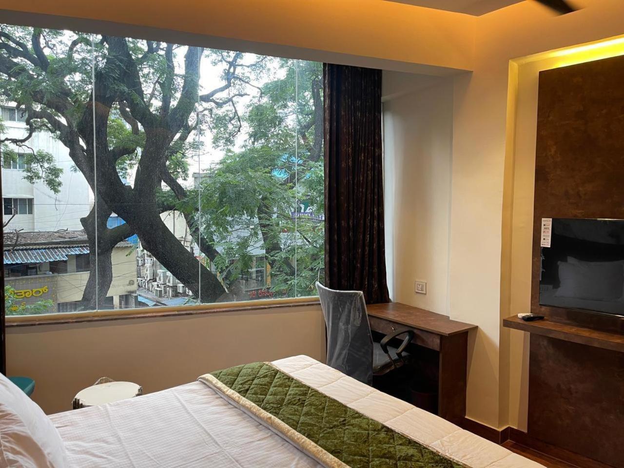 The Taaj Inn บังกาลอร์ ภายนอก รูปภาพ